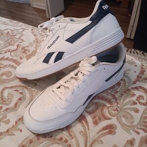 Reebok Men's White and Dark Blue Sneakers